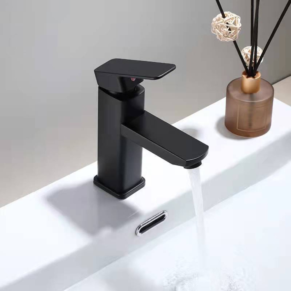 Siyah Banyo Muslukları Sıcak v - Commercial Kitchen Faucets incelemesi ve fiyatı